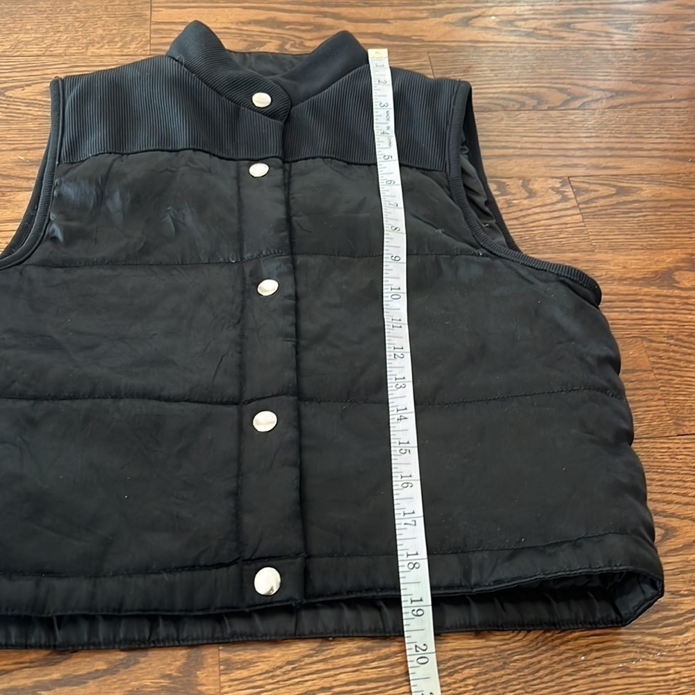 2/40$ Vintage y2k crop black vest size medium - Picture 6 of 6
